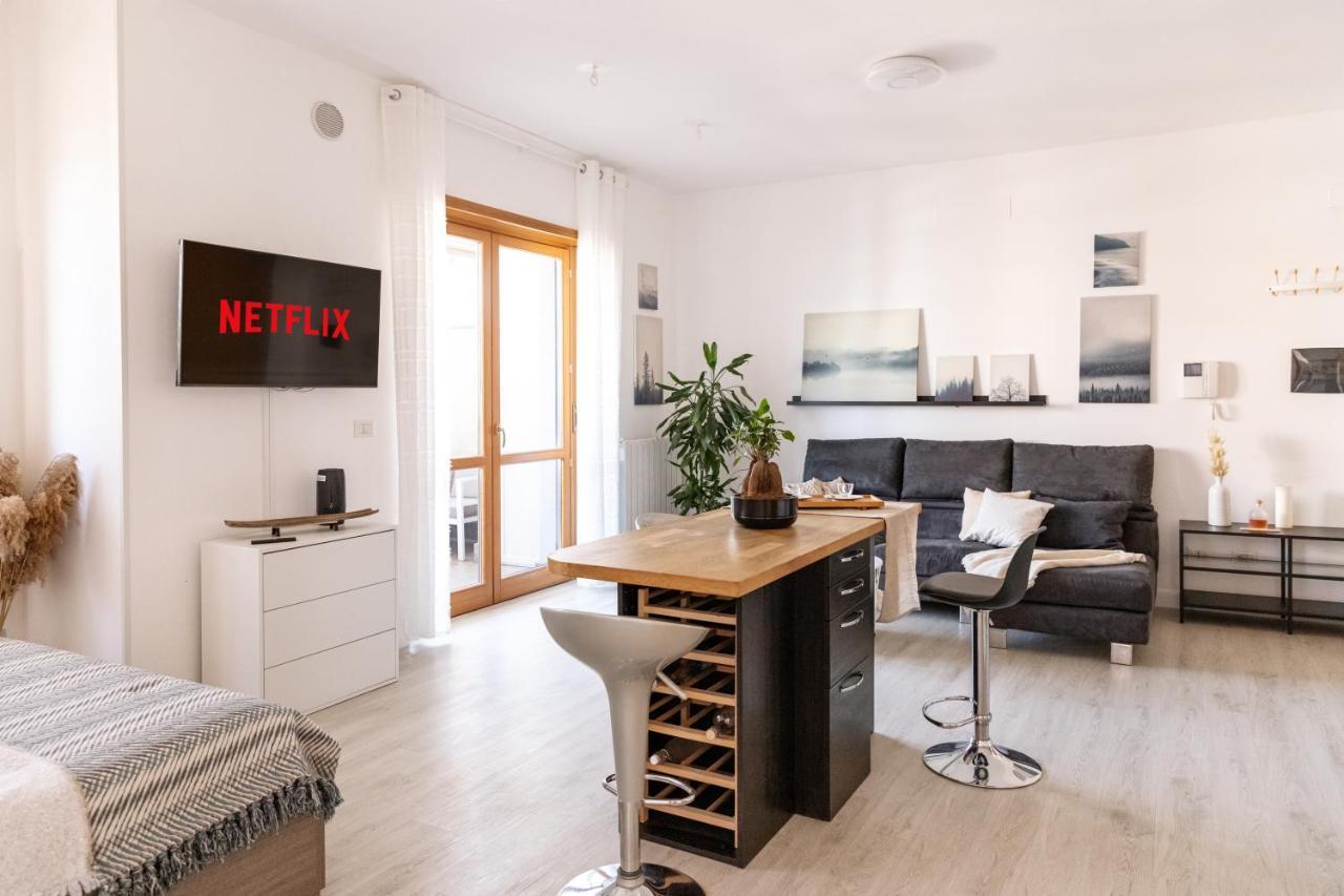 Loft Con Terrazzo - 3 Min Dalle Autostrade By FollowgreenhouseRom Eksteriør billede